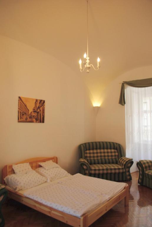 Dobó Téri Apartman Eger Habitación foto