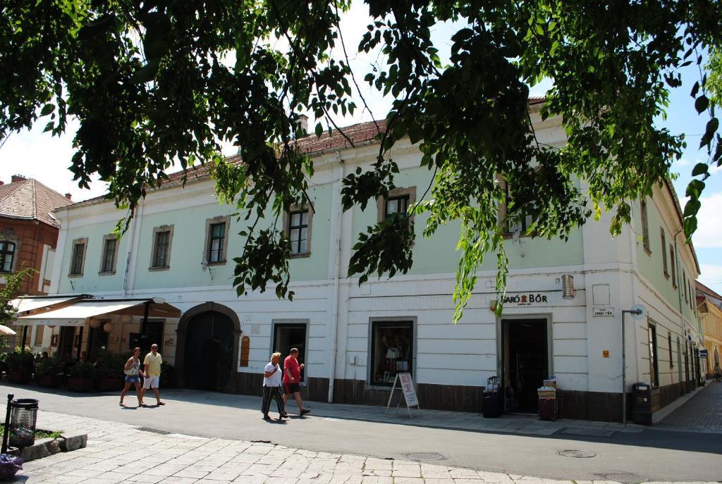 Dobó Téri Apartman Eger Exterior foto
