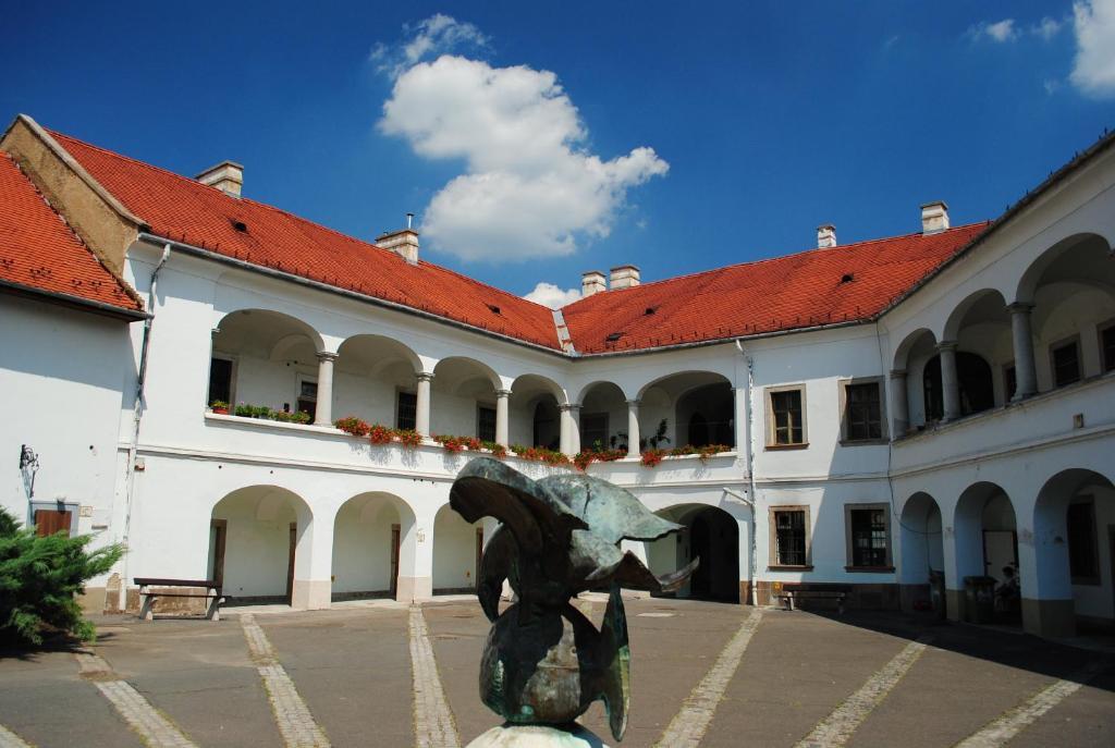 Dobó Téri Apartman Eger Exterior foto