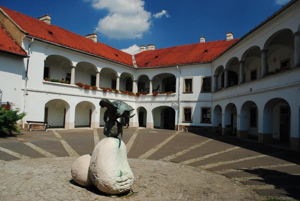 Dobó Téri Apartman Eger Exterior foto