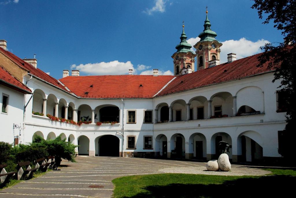 Dobó Téri Apartman Eger Exterior foto